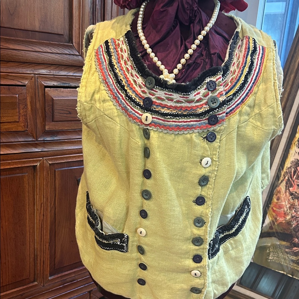 Magnolia Pearl Embroidered Vest - Yellow and Black #33 - Picture 5 of 7